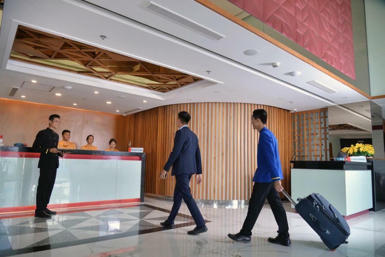 Ritz Grand Hotel Mandalay Exterior foto
